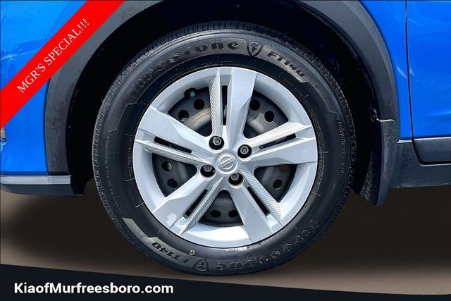 2023 Nissan Kicks S
