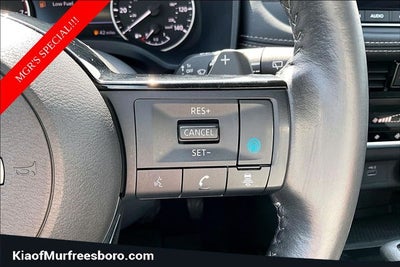 2022 Nissan Rogue SV