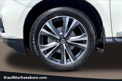 2020 Nissan Pathfinder Platinum