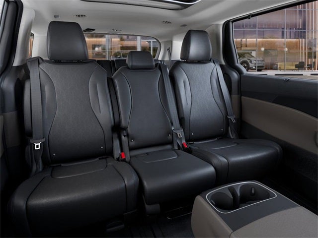 2025 Kia Carnival SX