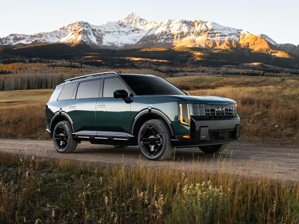 2027 Kia Telluride Off-Road Exterior view